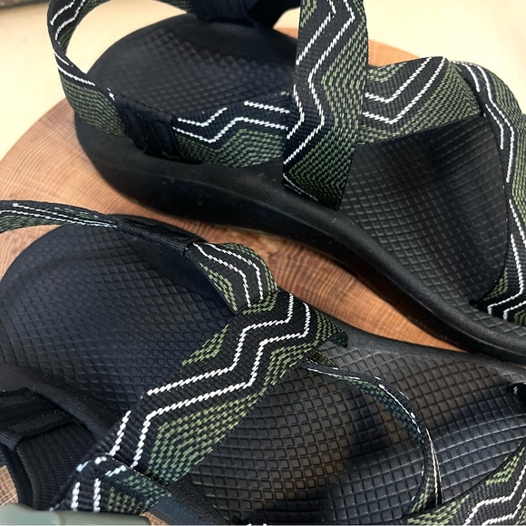 Chaco Men\'s Z/Cloud sport sandals in a black and green \